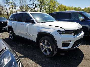 2024 jeep grand-cherokee LIMITED 4XE in White- Front Three-Quarter View - BidGoDrive Inventory
