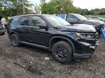 2023 honda pilot TRAILSPORT in Black - Front Three-Quarter View - BidGoDrive Inventory