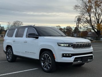 2023 jeep grand-wagoneer Series III in White - Front Three-Quarter View - BidGoDrive Inventory