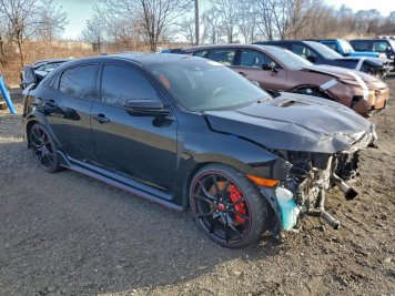 2021 honda civic TYPE-R TOURING in Black - Front Three-Quarter View - BidGoDrive Inventory