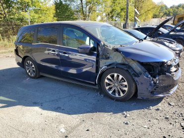 Salvage 2024 Honda Odyssey EXL - Blue Van - Front Three-Quarter View