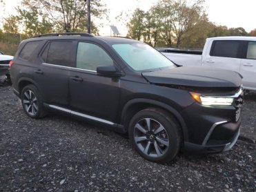 Salvage 2025 Honda Pilot ELITE - Black SUV - Front Three-Quarter View