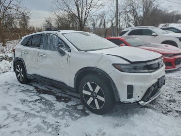 Salvage 2024 Honda Prologue TOUR - White SUV - Front Three-Quarter View