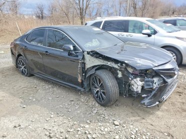 Salvage 2023 Toyota Camry SE - Black Sedan - Front Three-Quarter View