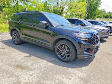 Salvage 2025 Ford Explorer ST - Black SUV - Front Three-Quarter View