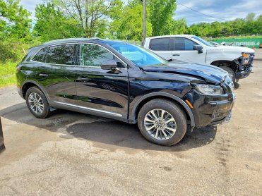 Salvage 2023 Lincoln Nautilus  - Black SUV - Front Three-Quarter View