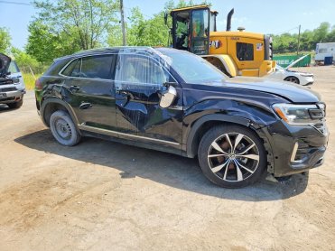 Salvage 2024 Volkswagen Atlas Cross SPORT SEL PREMIUM R-LINE - Black SUV - Front Three-Quarter View