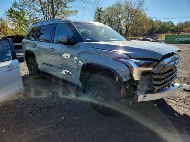 Salvage 2026 Toyota Sequoia PLATINUM - Green SUV - Front Three-Quarter View