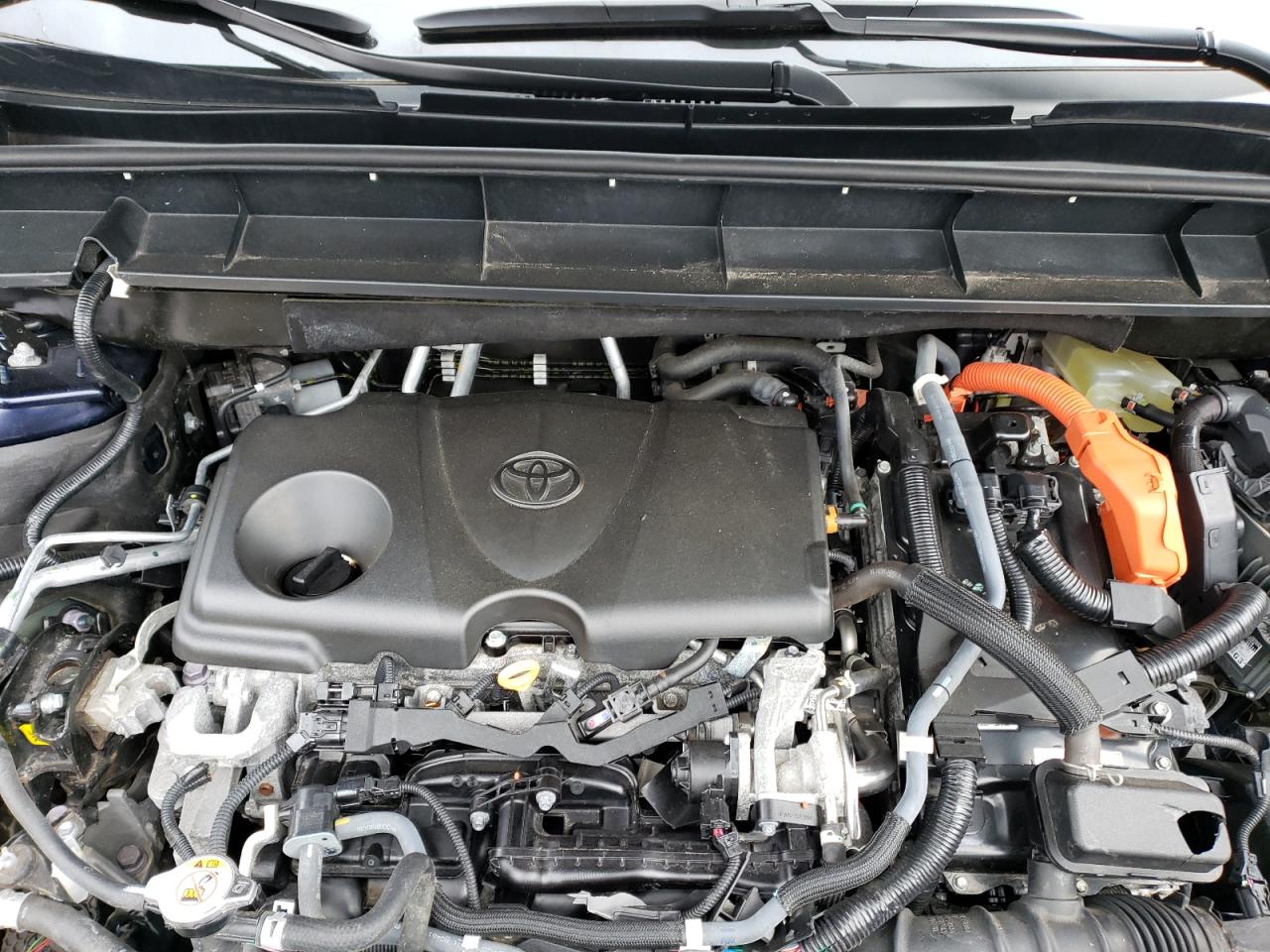 Salvage 2021 Toyota Highlander Hybrid Xle