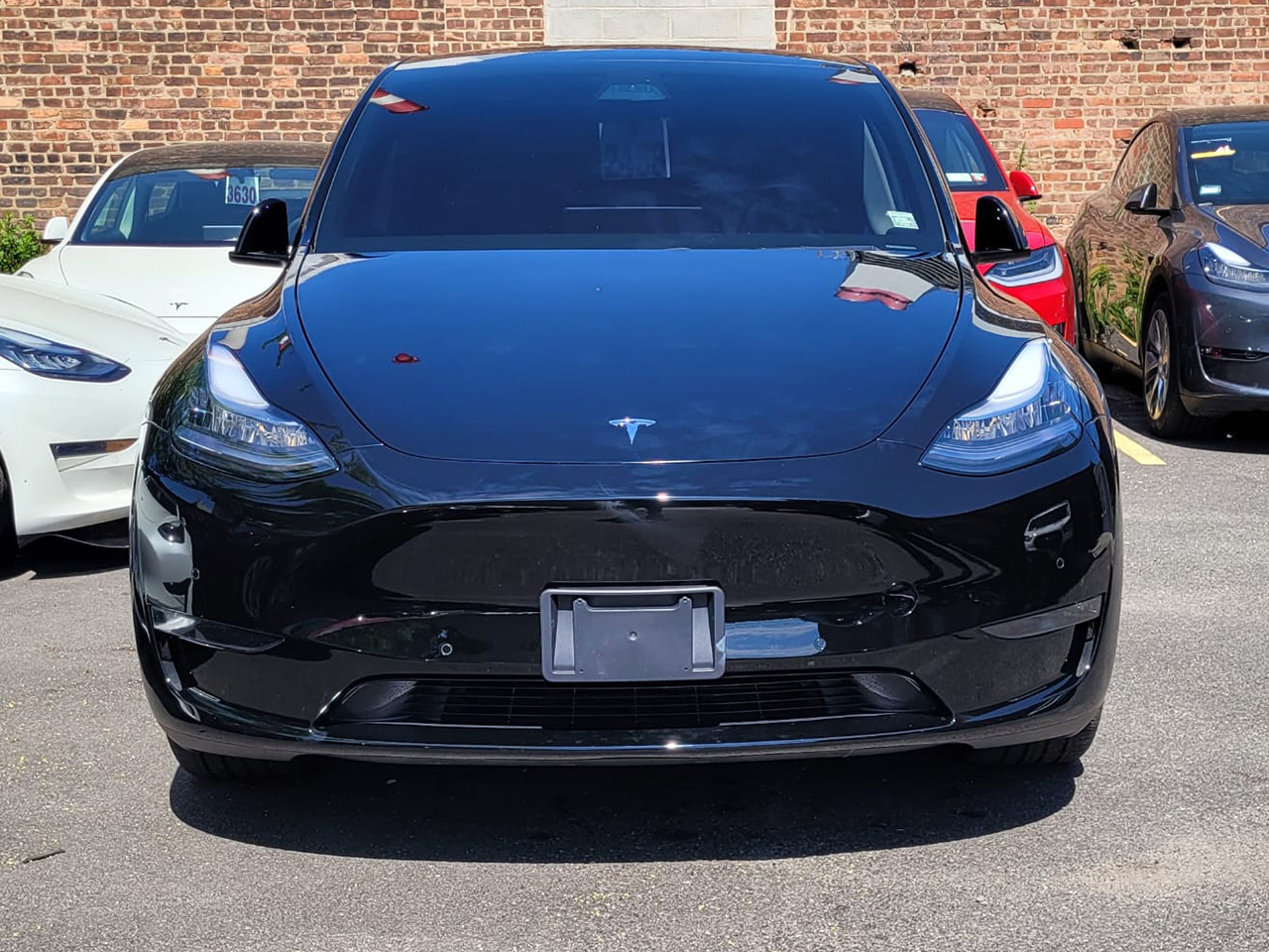 Salvage 2021 Tesla Model Y 