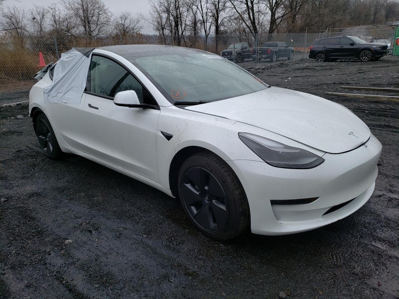 Salvage 2023 Tesla Model 3 