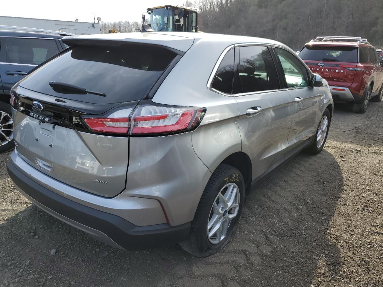 Salvage 2023 Ford Edge Sel