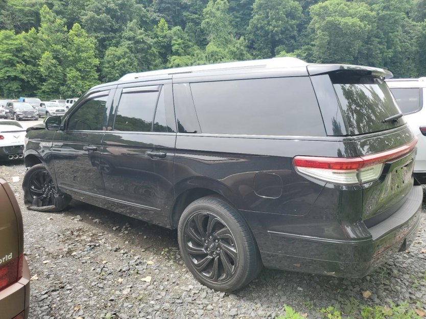 Salvage 2023 Lincoln Navigator L 