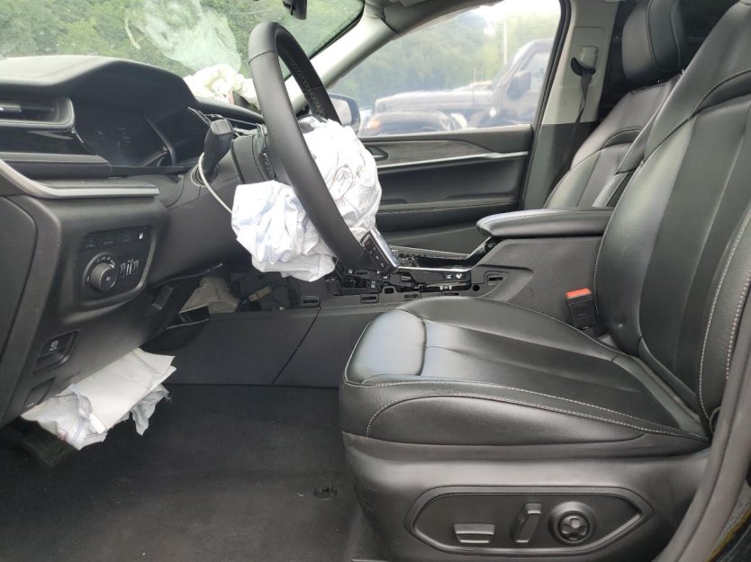 Salvage 2023 Jeep Grand Cherokee Limited 4xe