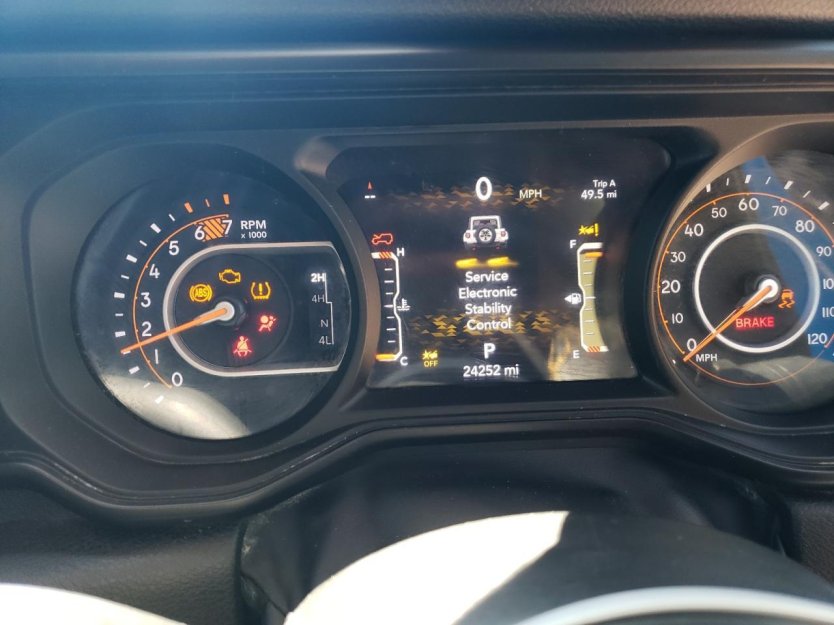 Salvage 2024 Jeep Wrangler Rhd