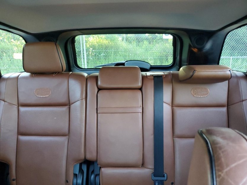 Salvage 2013 Jeep Grand Cherokee Overland