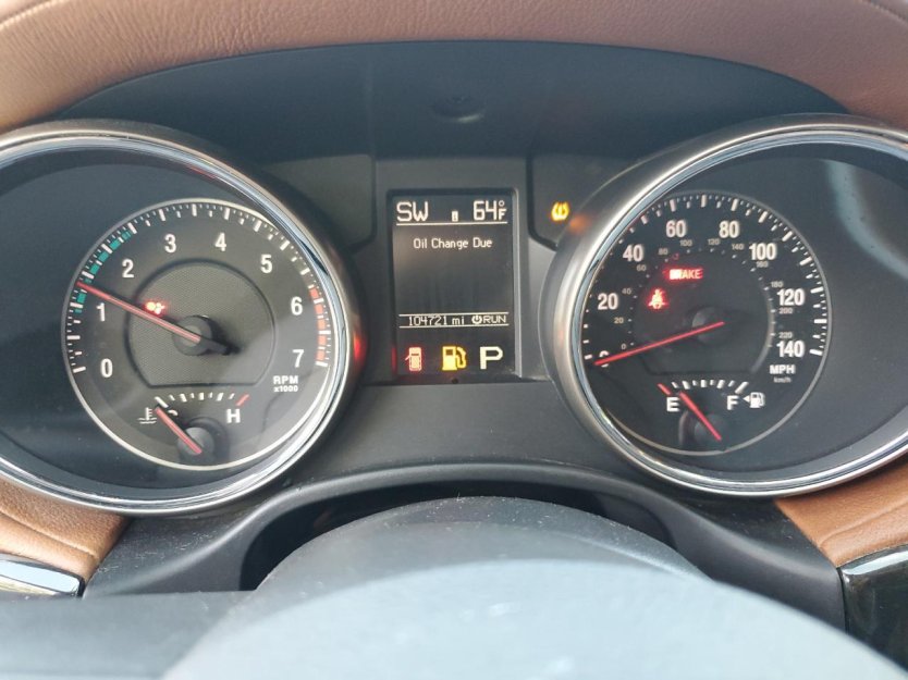 Salvage 2013 Jeep Grand Cherokee Overland