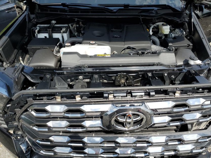 Salvage 2024 Toyota Tundra Crewmax Platinum