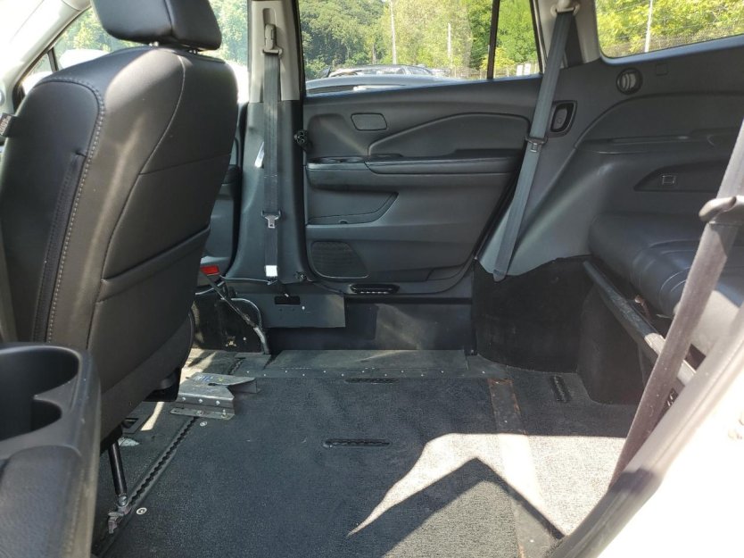 Salvage 2018 Honda Pilot Braunability