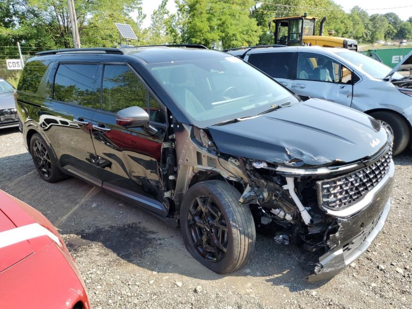 Salvage 2025 Kia Carnival Sx