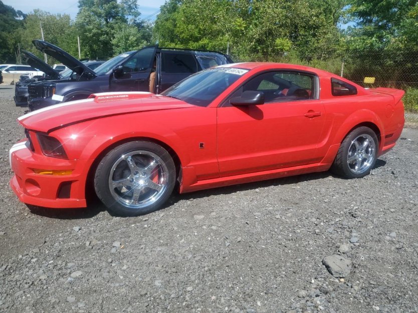 2007 Ford Mustang GT photo 2