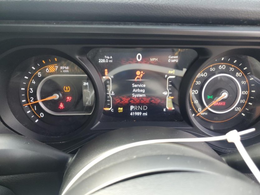 Salvage 2024 Jeep Wrangler Rhd 