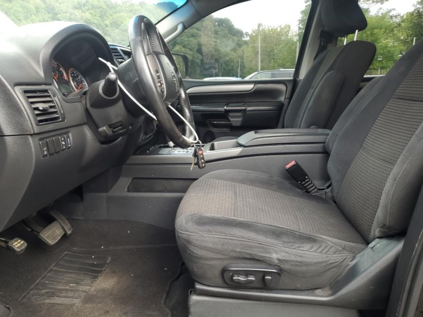 Salvage 2014 Nissan Armada 