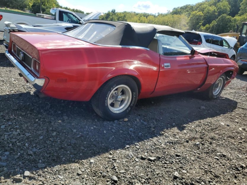 Salvage 1973 Ford Mustang 