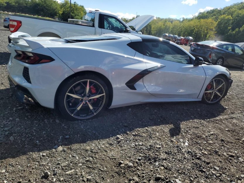 Salvage 2022 Chevrolet Corvette Stingray 2lt