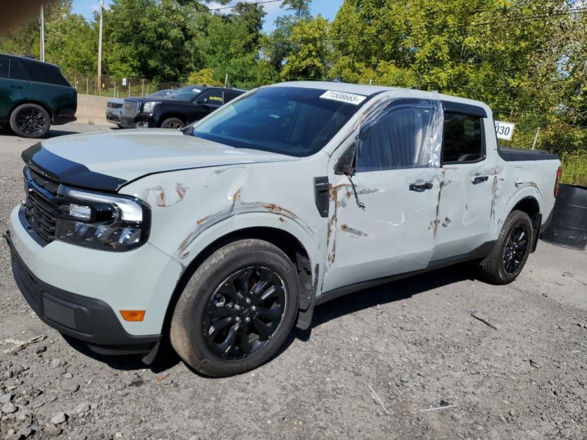 Salvage 2024 Ford Maverick Lariat
