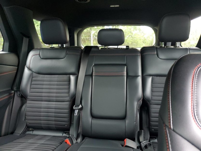 Salvage 2025 Ford Explorer St-line