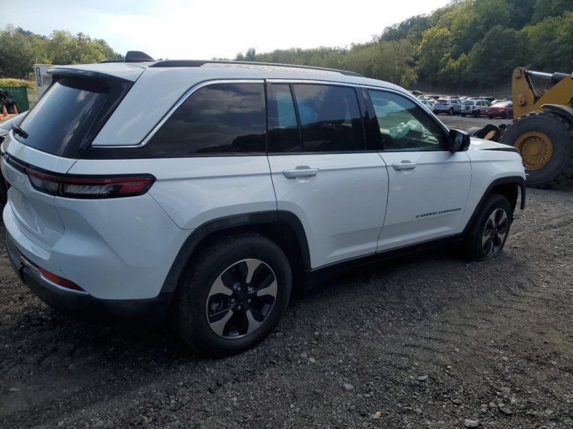 Salvage 2023 Jeep Grand Cherokee Limited 4xe