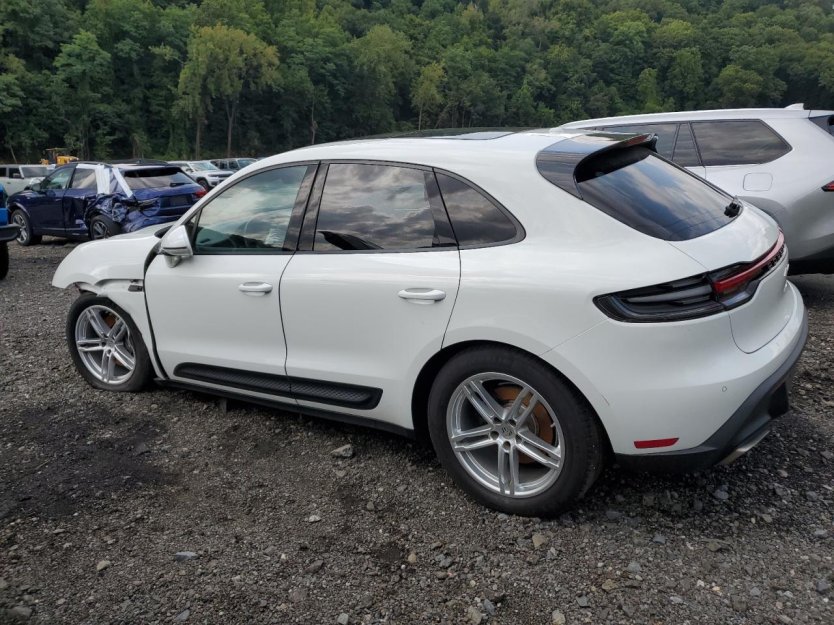 Salvage 2023 Porsche Macan 