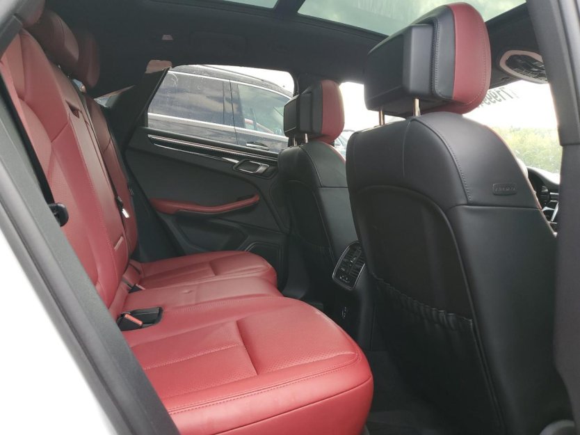 Salvage 2023 Porsche Macan 