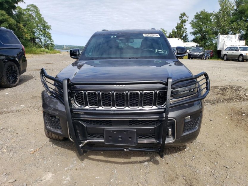 Salvage 2022 Jeep Grand Cherokee Overland