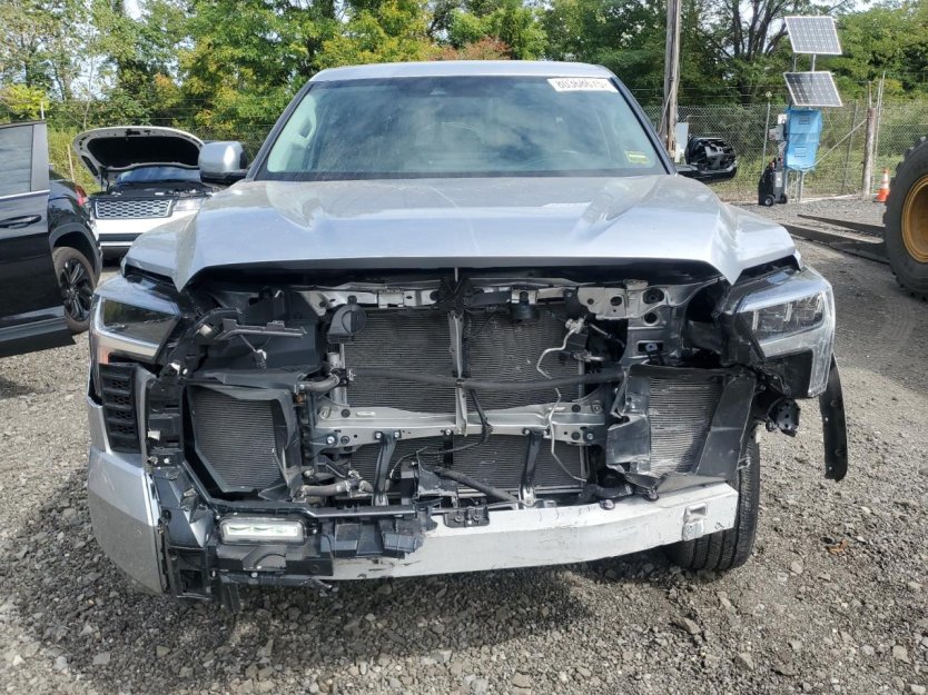 Salvage 2022 Toyota Tundra Limited