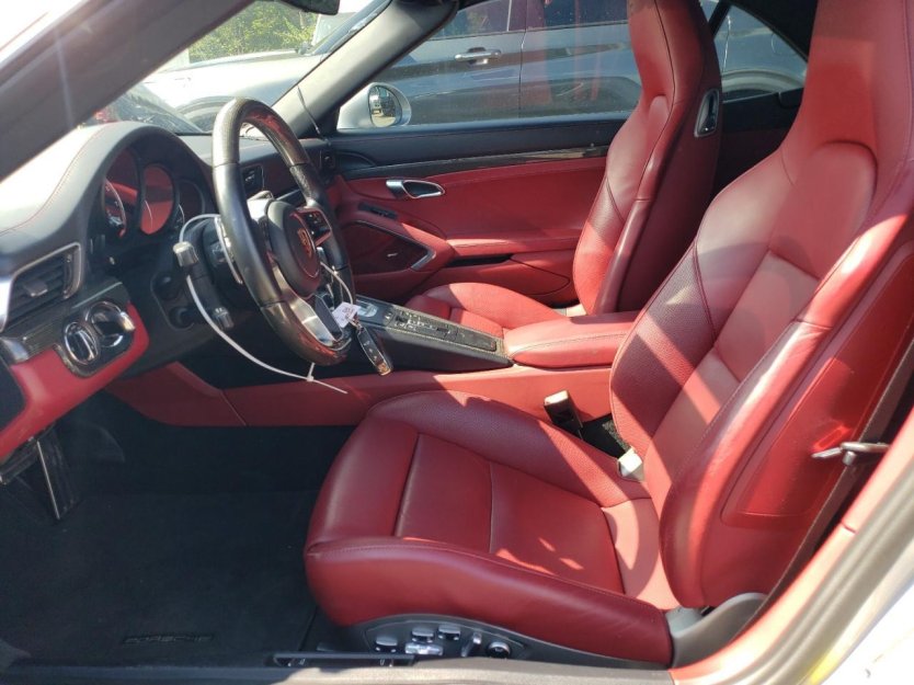Salvage 2019 Porsche 911 Turbo