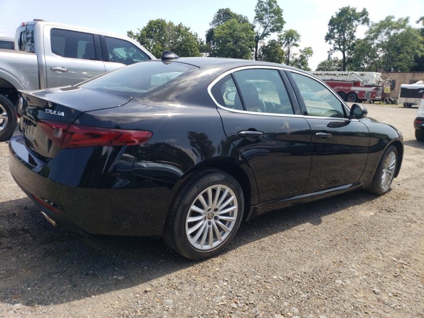 Salvage 2021 Alfa Romeo Giulia Sport