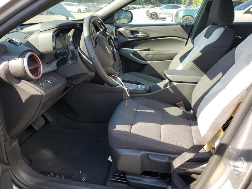 Salvage 2024 Chevrolet Trax 