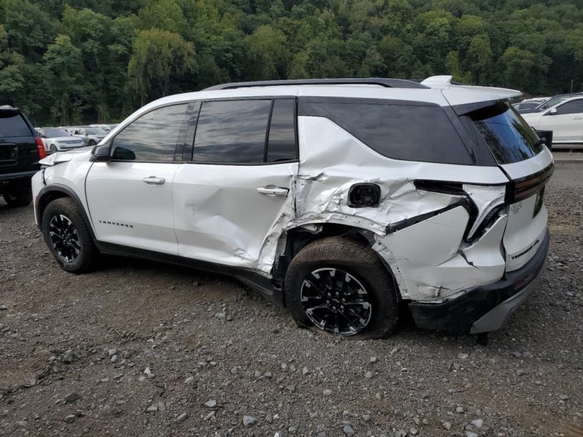 Salvage 2025 Chevrolet Traverse Z71