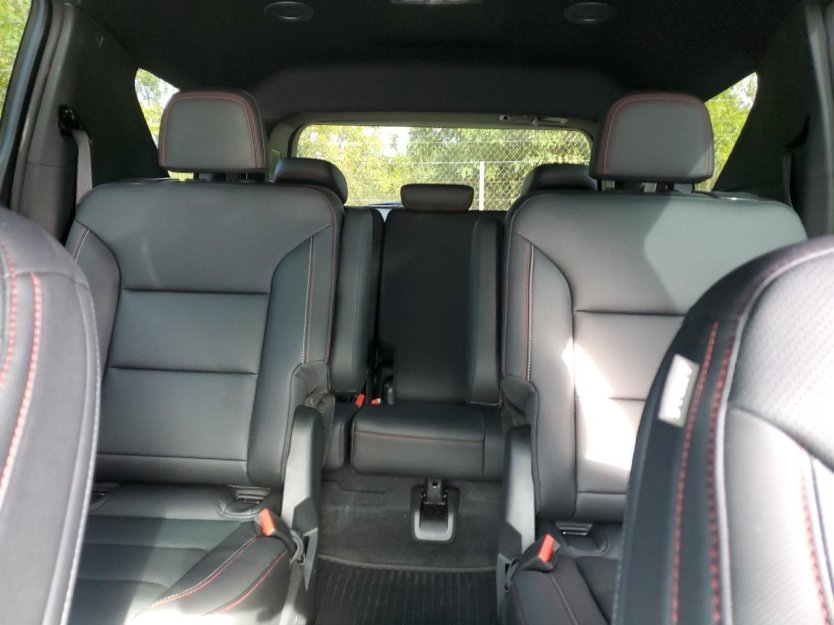 Salvage 2025 Chevrolet Traverse Z71