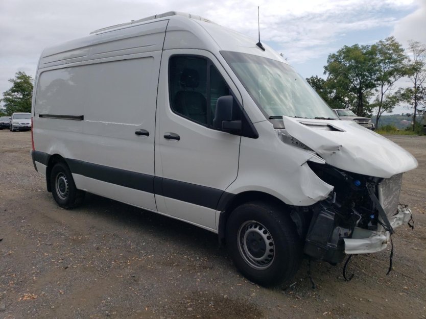 Salvage 2024 Mercedes-benz Sprinter Refrigerator Van