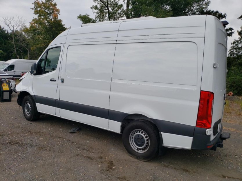 Salvage 2024 Mercedes-benz Sprinter Refrigerator Van