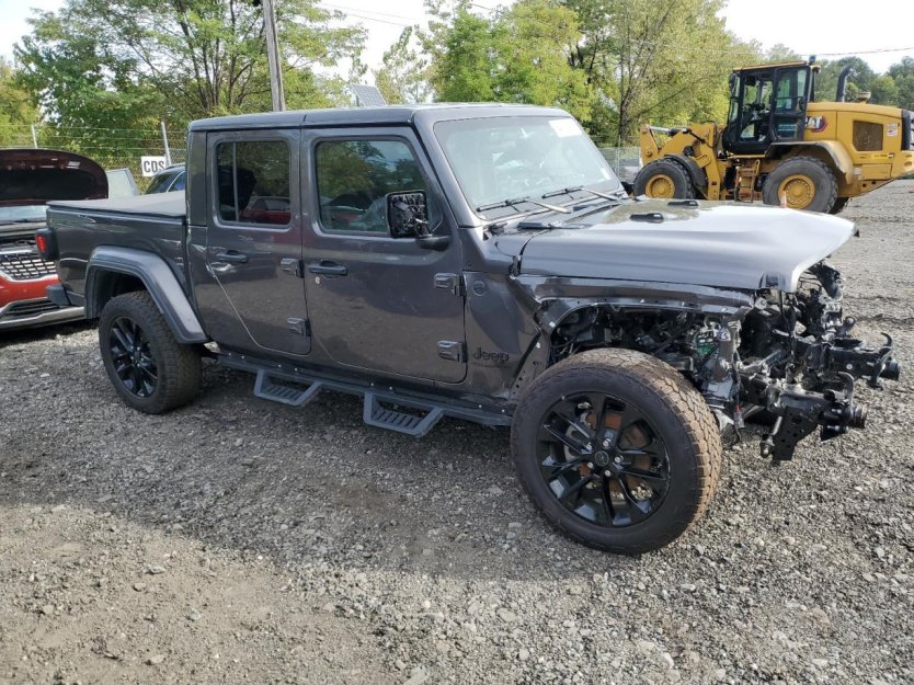 Salvage 2025 Jeep Gladiator Sport