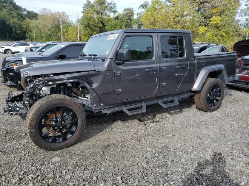 Salvage 2025 Jeep Gladiator Sport