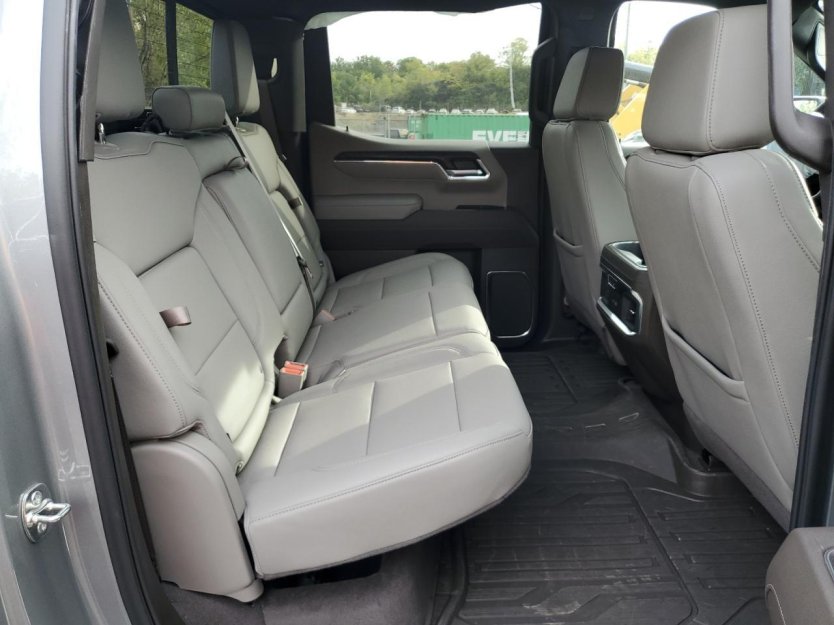 Salvage 2025 Gmc Sierra 