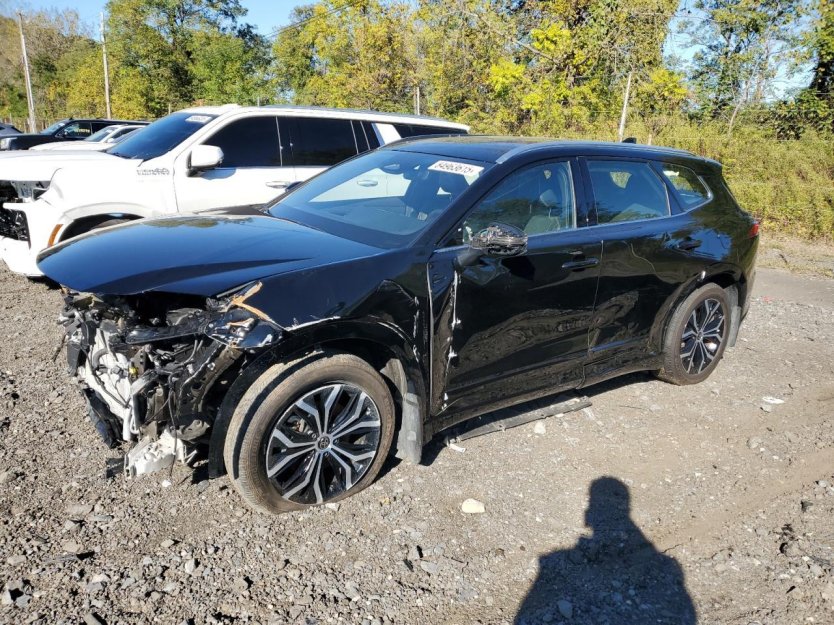 Salvage 2025 Toyota Crown Signia Xle