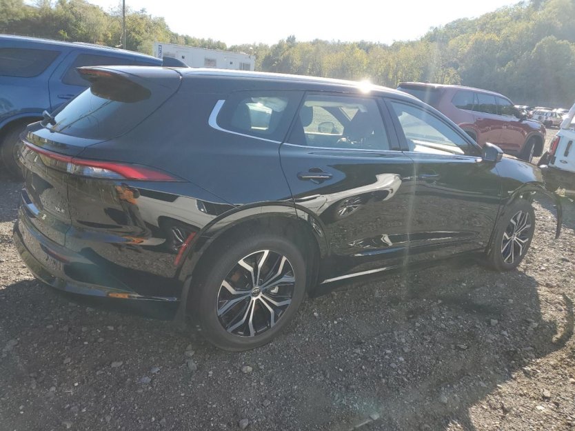Salvage 2025 Toyota Crown Signia Xle