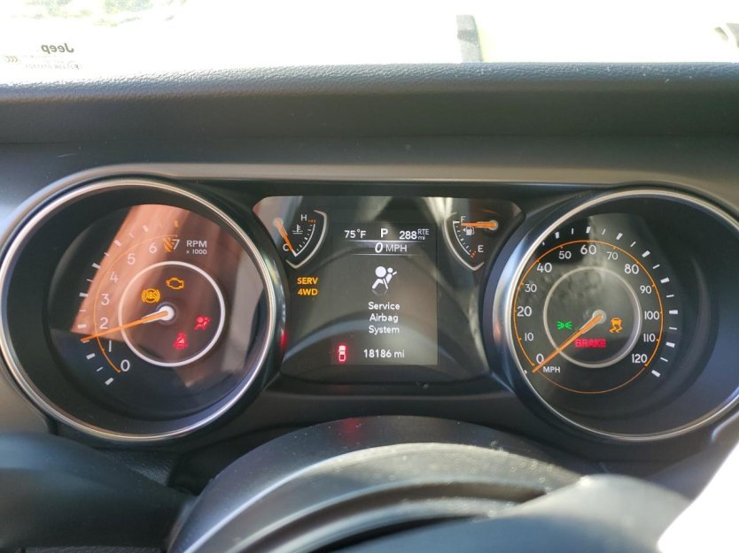 Salvage 2023 Jeep Gladiator 