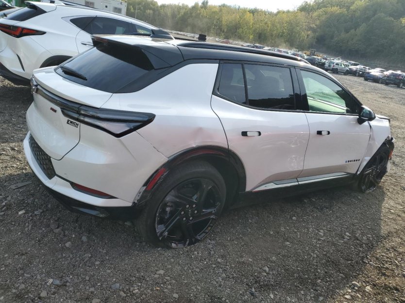 Salvage 2025 Chevrolet Equinox Rs